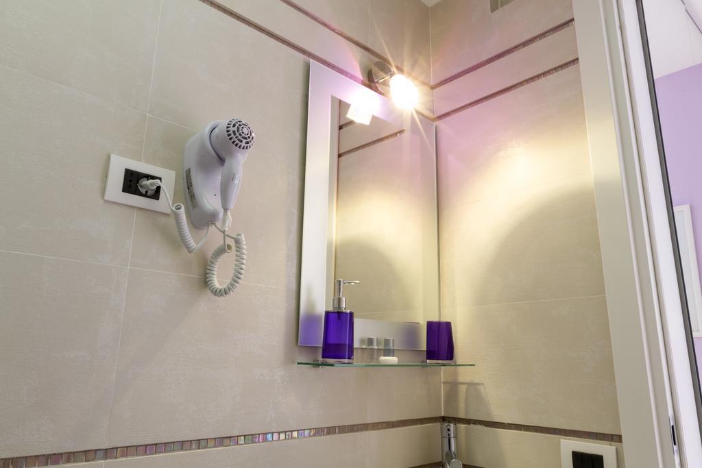 Bevilacqua Bed Roma Santa Croce Hotel Kamer foto