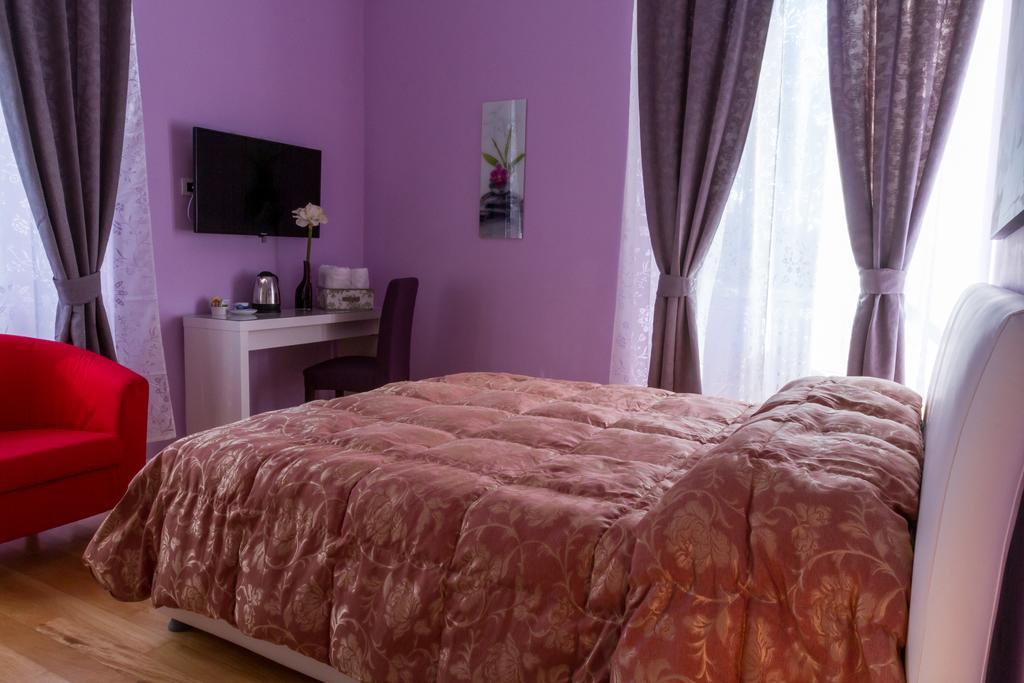 Bevilacqua Bed Roma Santa Croce Hotel Kamer foto