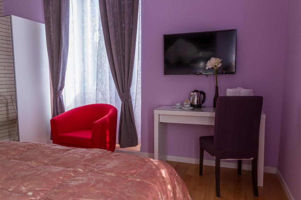 Bevilacqua Bed Roma Santa Croce Hotel Buitenkant foto