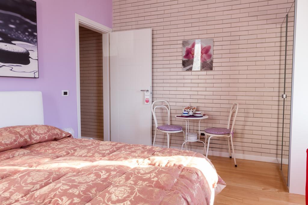 Bevilacqua Bed Roma Santa Croce Hotel Buitenkant foto