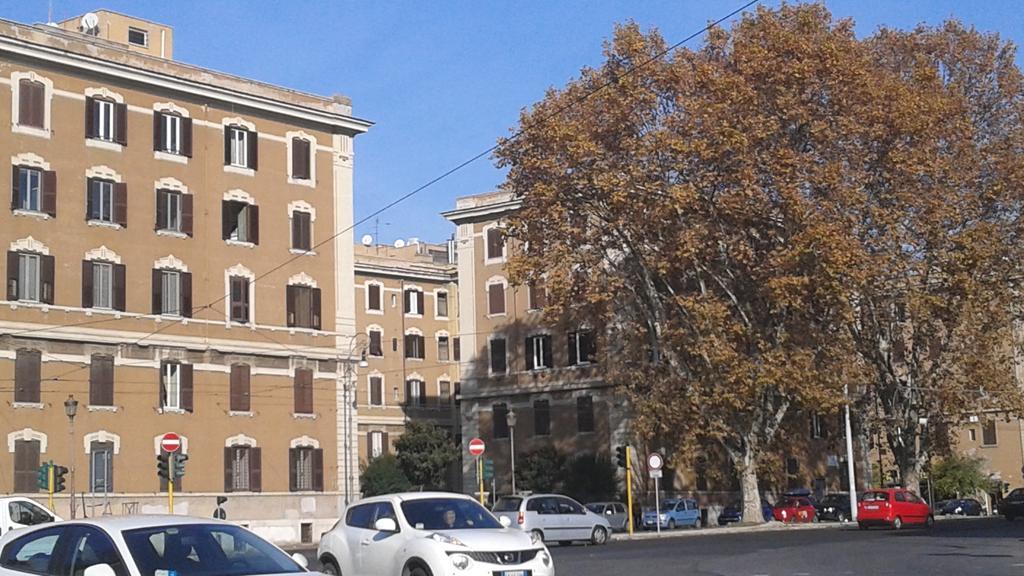 Bevilacqua Bed Roma Santa Croce Hotel Buitenkant foto