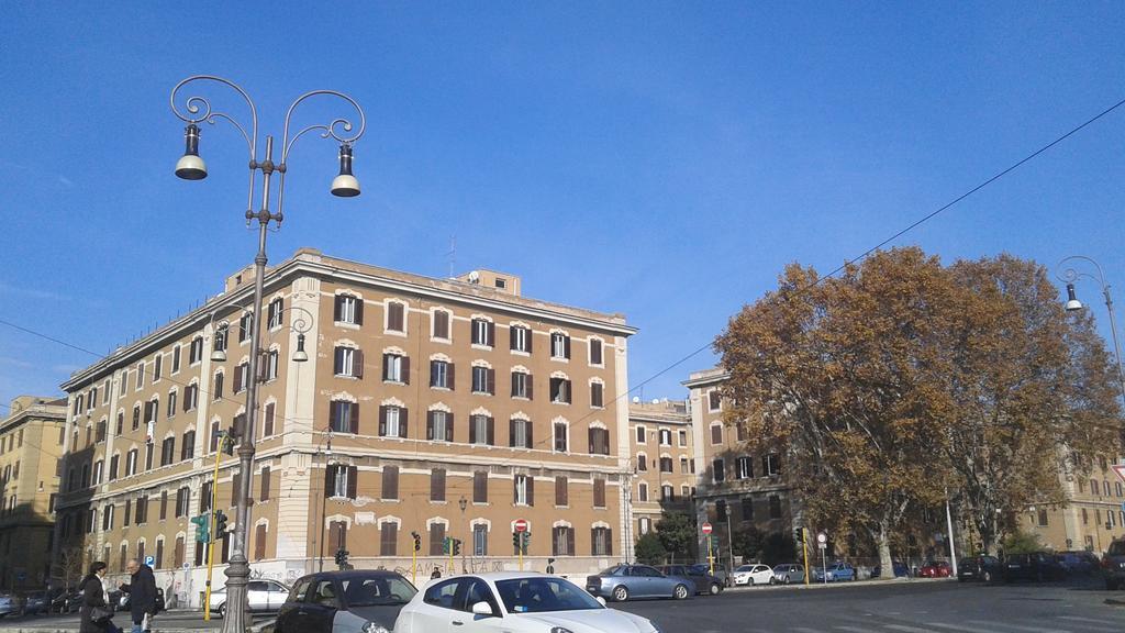 Bevilacqua Bed Roma Santa Croce Hotel Buitenkant foto