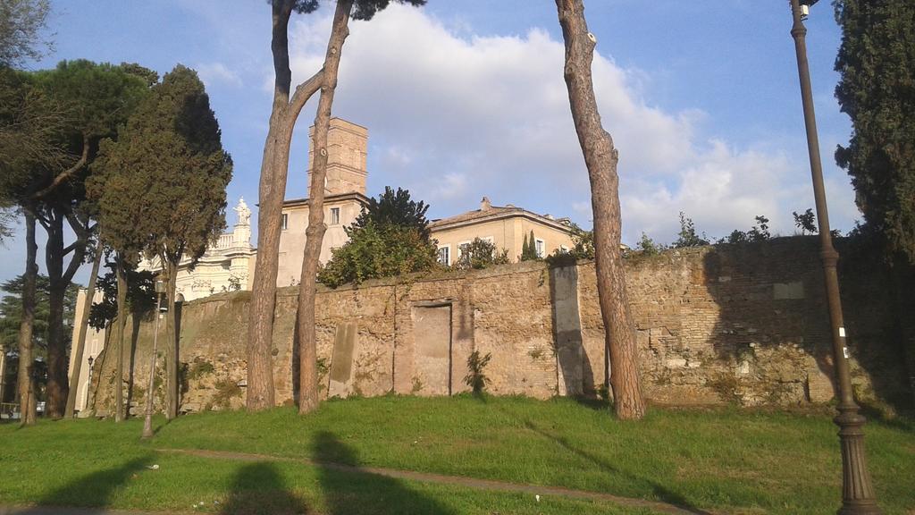 Bevilacqua Bed Roma Santa Croce Hotel Buitenkant foto